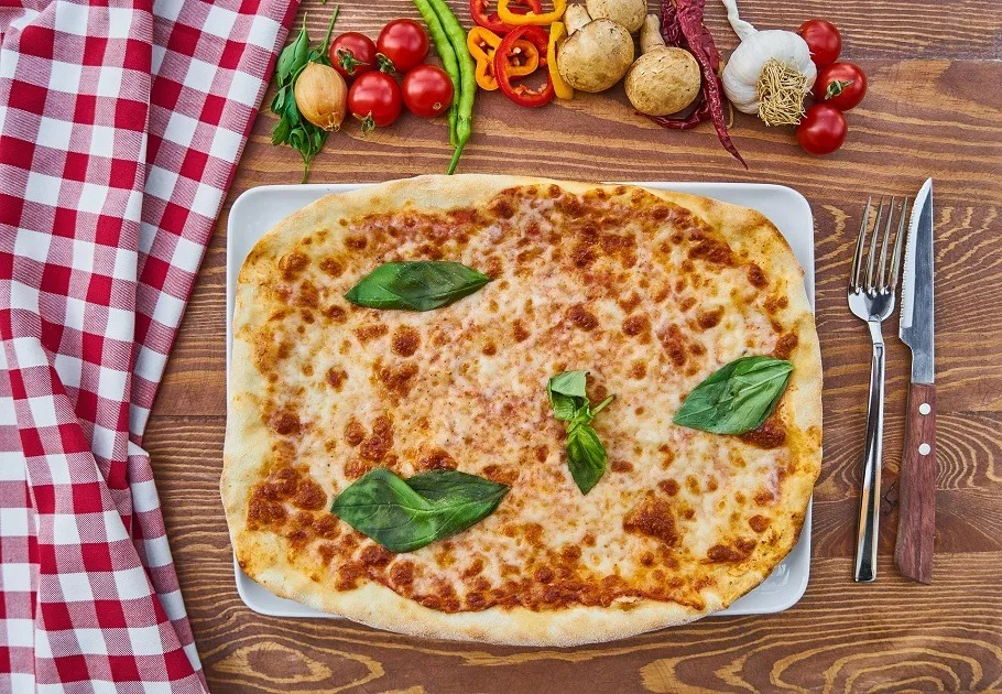 Recette de la pizza au jambon très facile à réaliser