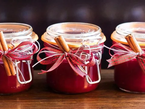 biscuit roulé à la confiture