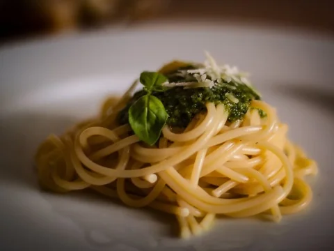 spaghetti au poulet, chorizo et champignons