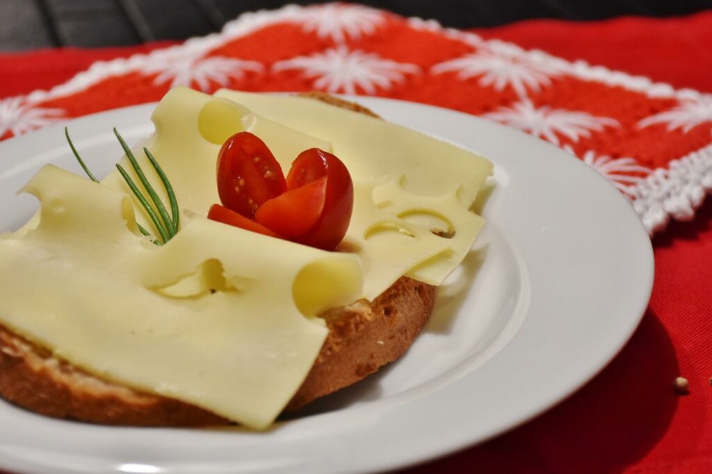 emmental sur une tartine